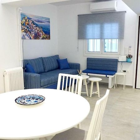 Appartamento Cycladic Style Apt In Atene Esterno foto