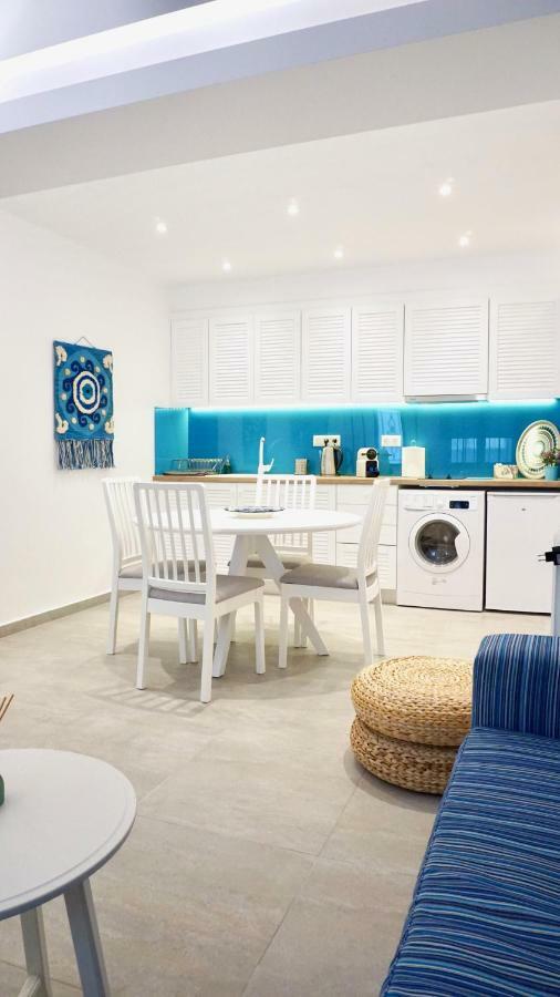 Appartamento Cycladic Style Apt In Atene Esterno foto