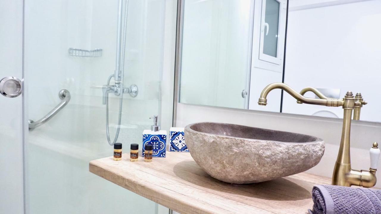 Appartamento Cycladic Style Apt In Atene Esterno foto