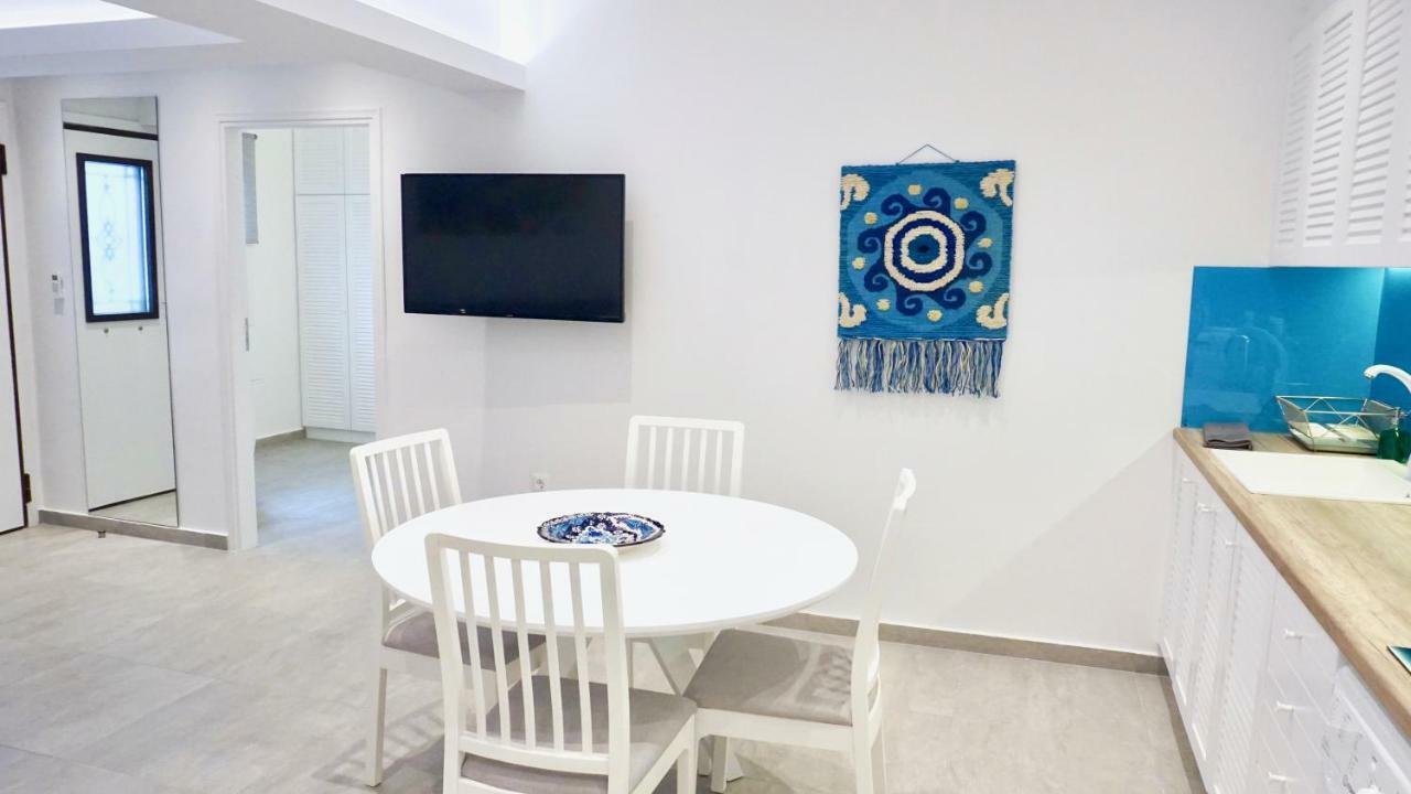 Appartamento Cycladic Style Apt In Atene Esterno foto